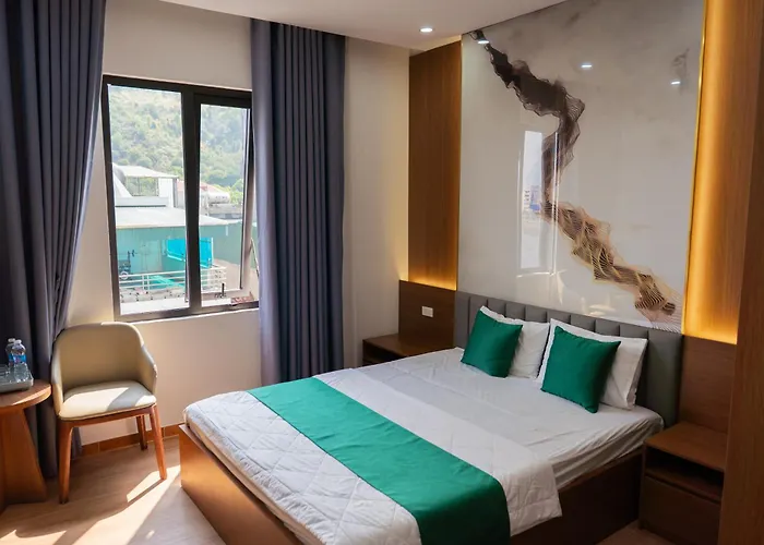 12 Ao Ca Hotel
