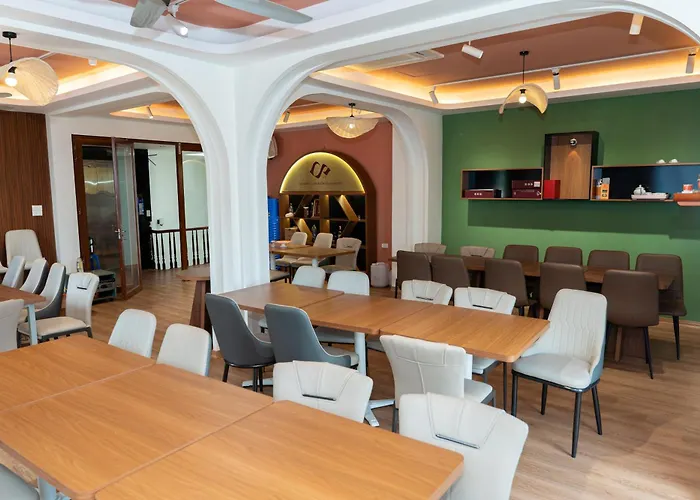 Hotel 12 Ao Ca Ha Long